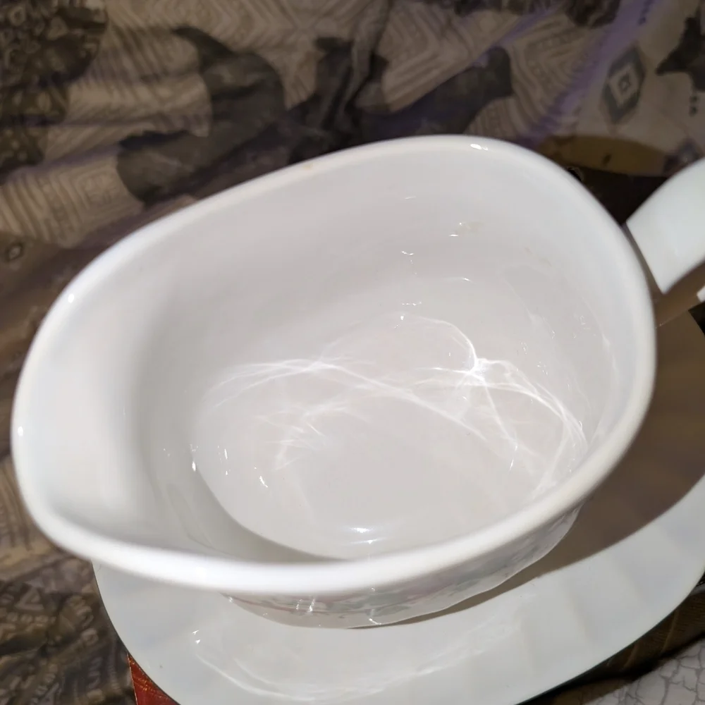 Corelle Gravy Boat Callaway Holiday Serveware